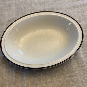 Royal Doulton Ting vegetable bowl